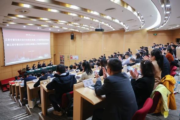 高端班1.jpg 高端班1.jpg